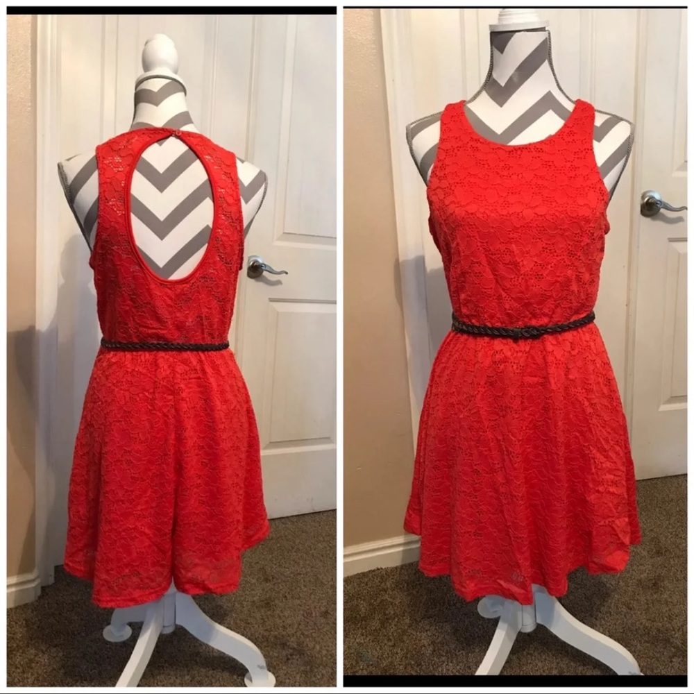 Sleeveless dress